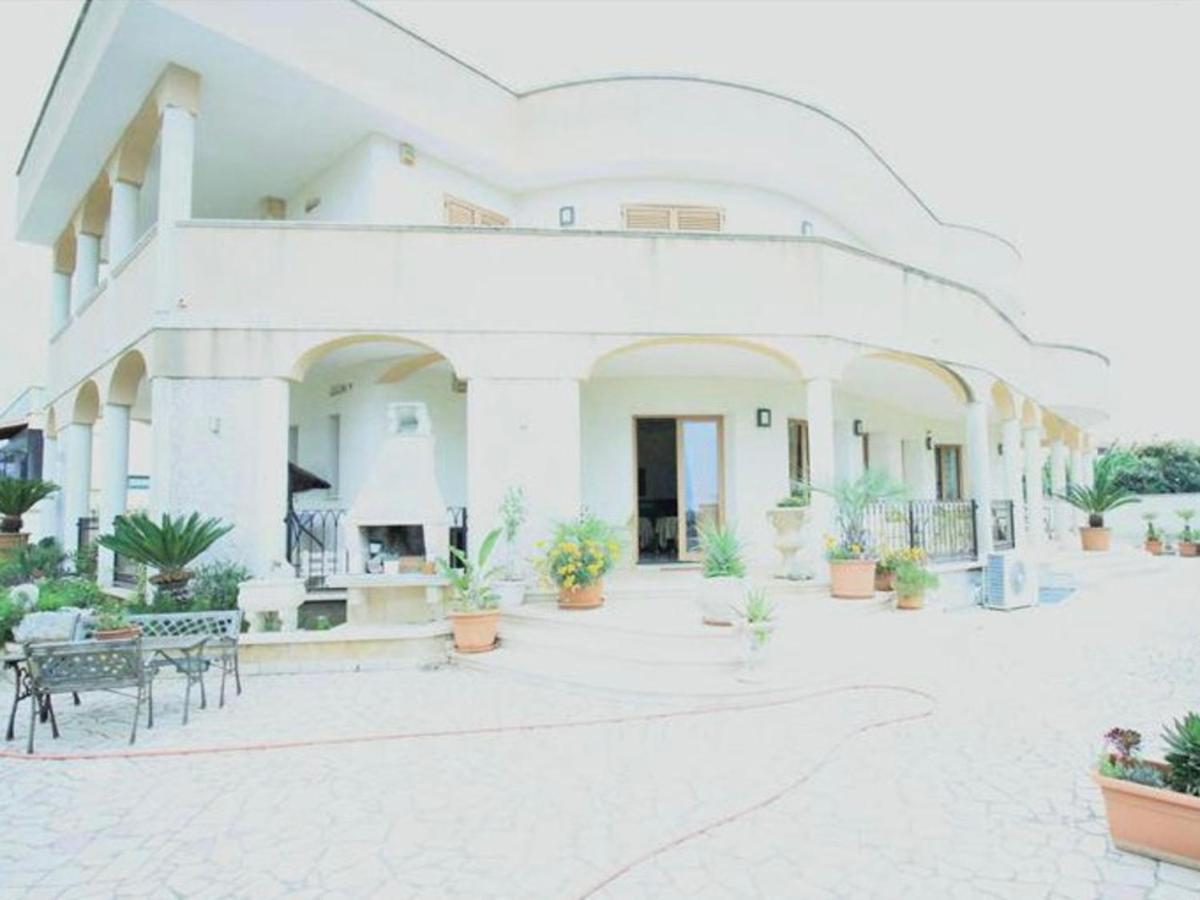 B&B Arcobaleno Salve Exterior photo